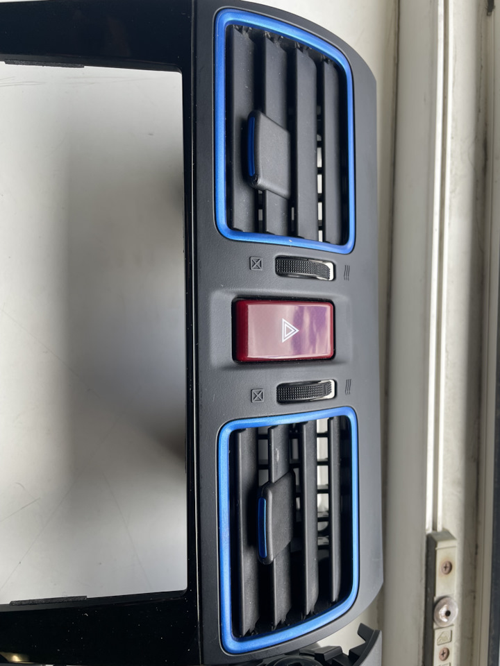 Рамка магнитофона на Subaru Forester (SJ), Subaru Impreza (GJ, GP ...