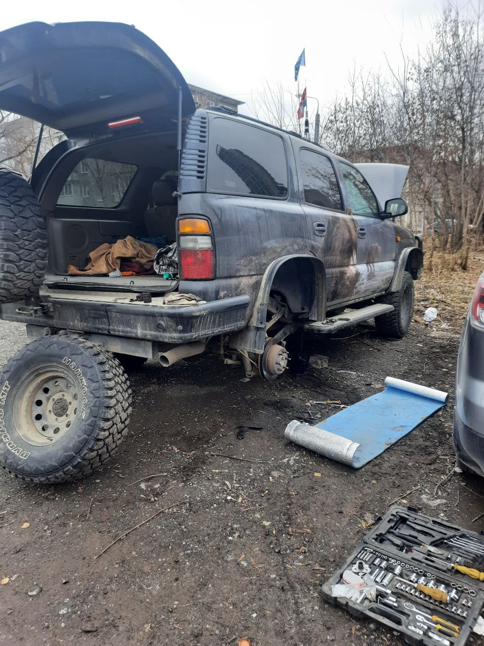 Рассказ 3. Так что же случилось с тормозами — Chevrolet Tahoe (GMT800), 5,3  л, 2004 года | своими руками | DRIVE2