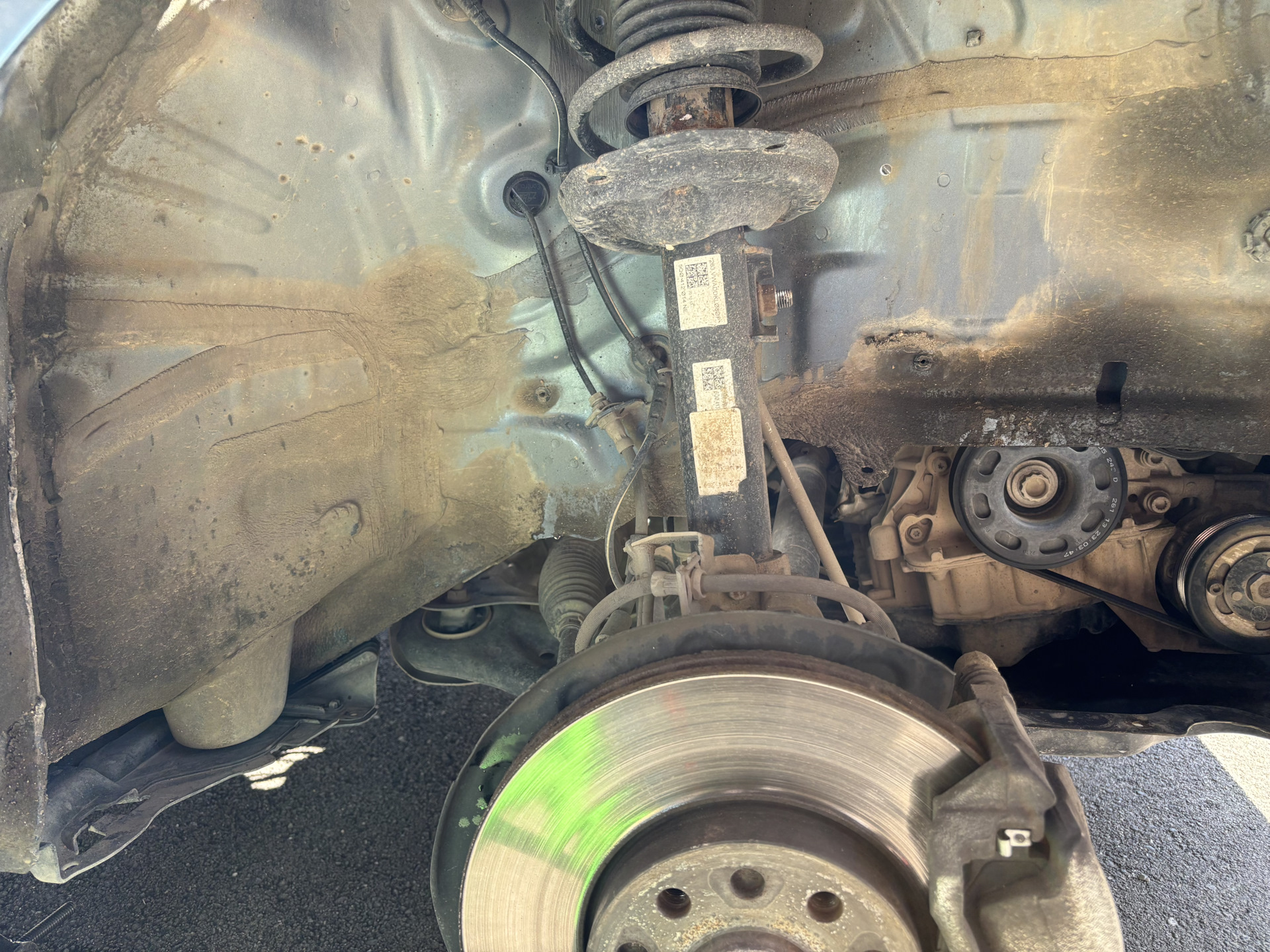 Замена лампочки, дальнего и ближнего света, без снятия бампера и фар ...