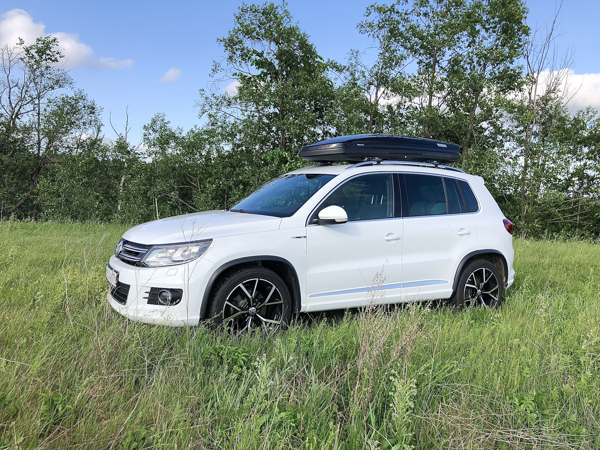 Диски Тигуан 2 R — Volkswagen Tiguan (1G), 2 л, 2014 года | колёсные ...