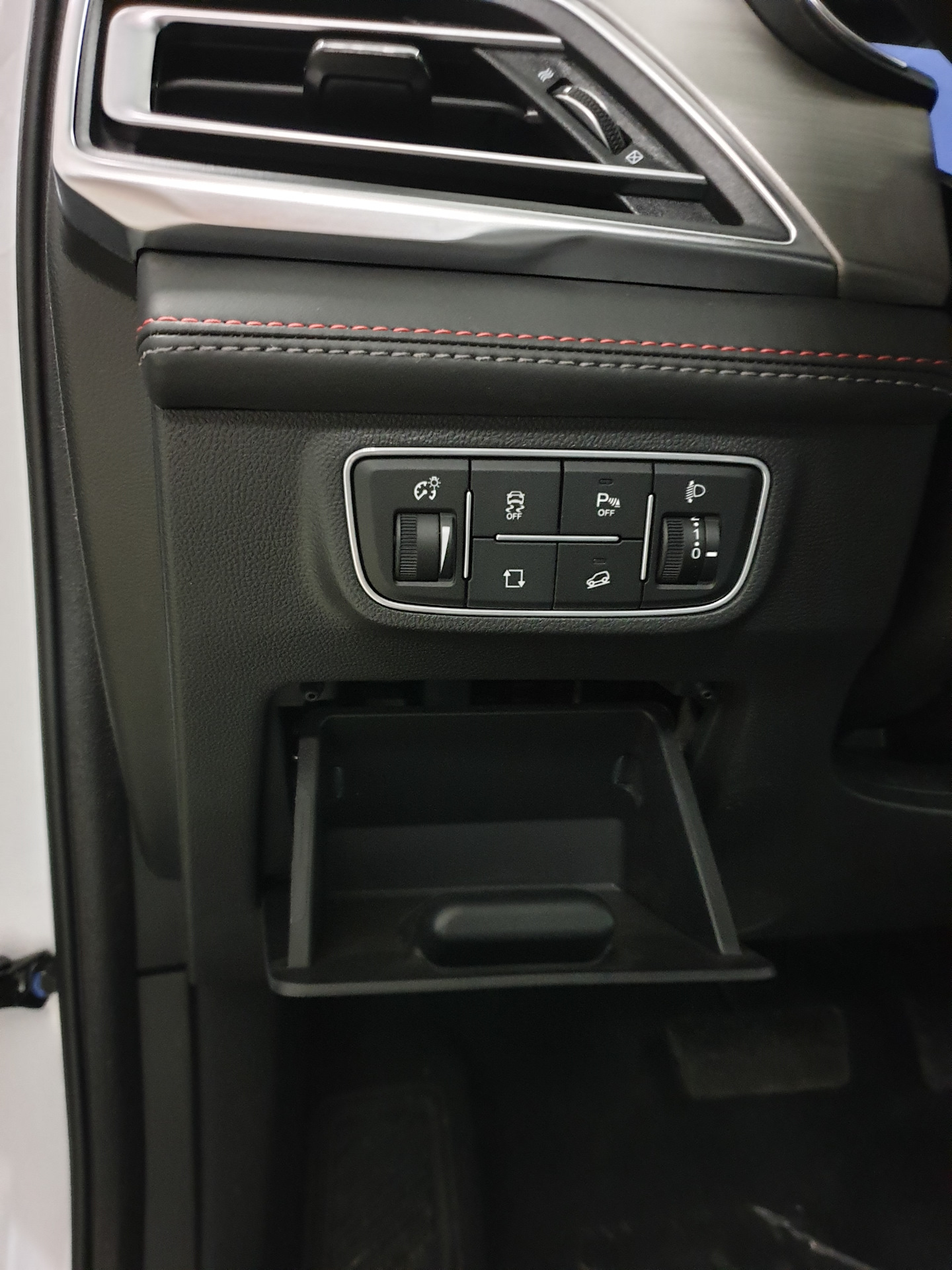 Распиновка блока предохранителей changan cs75 plus Обзор нового Changan CS75FL 30 фото - Changan CS35 Plus, 1,6 л, 2019 года тест-д