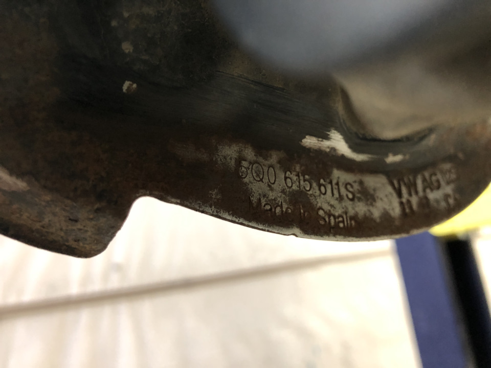 Фото в бортжурнале Volkswagen Passat Alltrack (B8). Запчасти на фото: 6250115