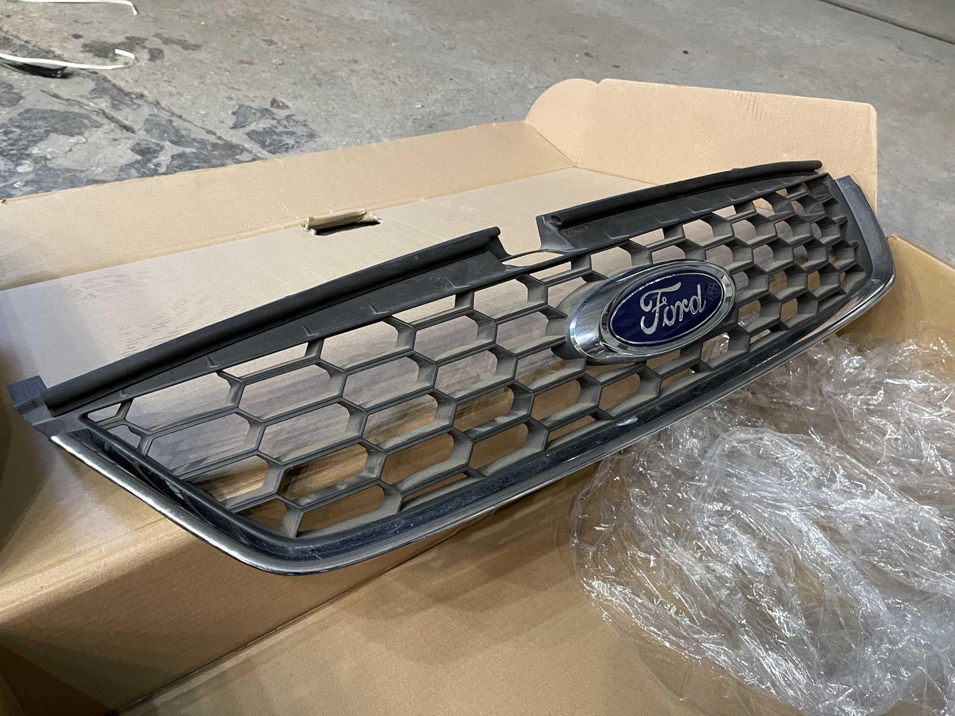 Решетка спорт. Решетка Форд Мондео 4. Решетка Форд эксплорер 5. Ford Mondeo 4 Sport решётка jom Каталожный номер. Соната 7 решетка спорт.