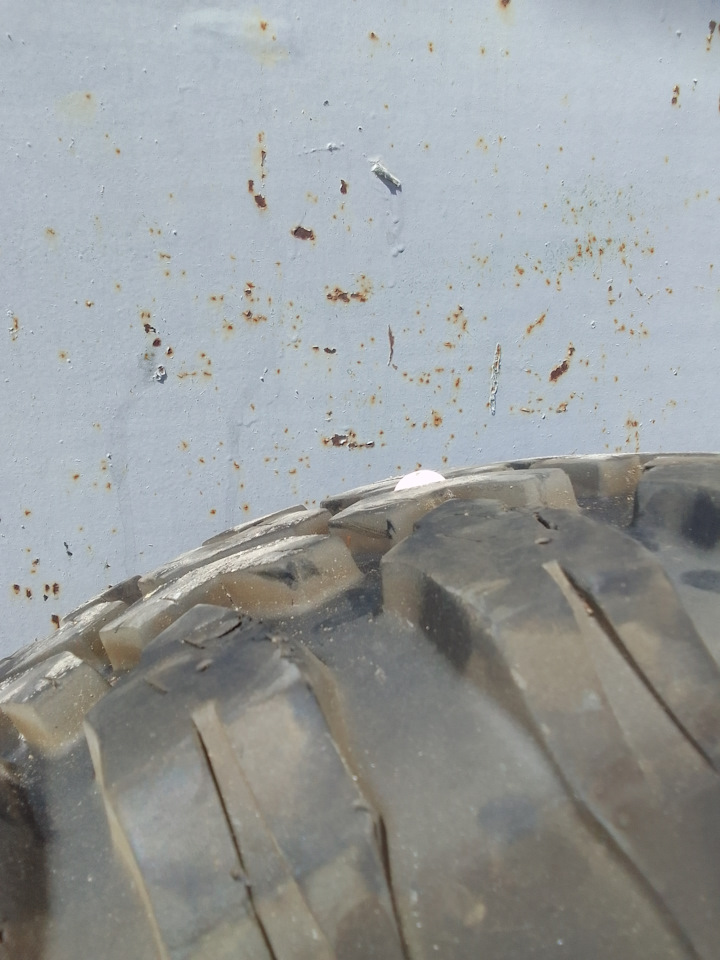 Шины всесезонные Maxxis 315/75 R15, штампованные диски ОФф роад вилс ...