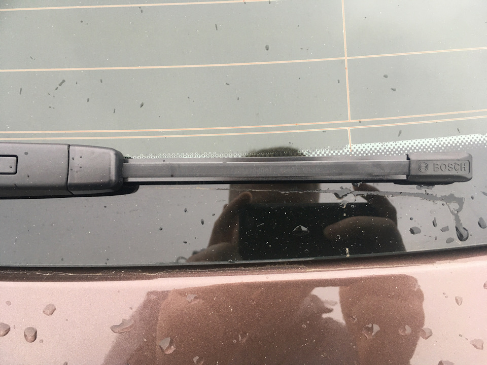 Задний дворник шкода кодиак. Задний дворник шкода кодиак. Резинки для дворников шкода кодиак. Задний дворник шкода кодиак. Заглушка заднего дворника 2109.