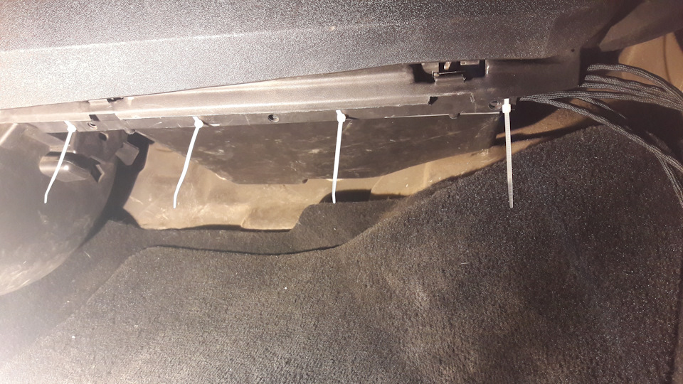 Автозвук ч.3. — протяжка межблоков и акустических проводов — Citroen C4 ...