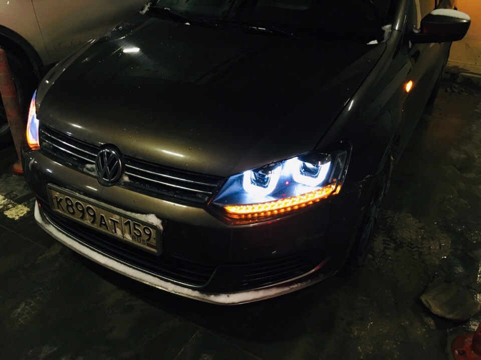 Светодиодные фары фольксваген поло седан 2013. Тюнинг фар фольксваген поло. Тнировки на фары поло. Фары vw polo sedan 2011. Устройство фары поло седан.