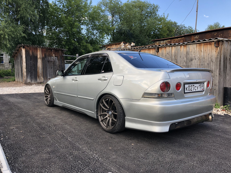 Полировка фар toyota altezza