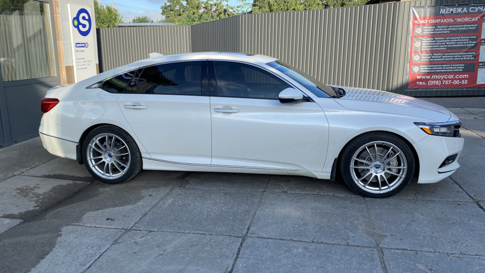 Частичная замена масла в коробке и развал — Honda Accord (10G), 2 л ...