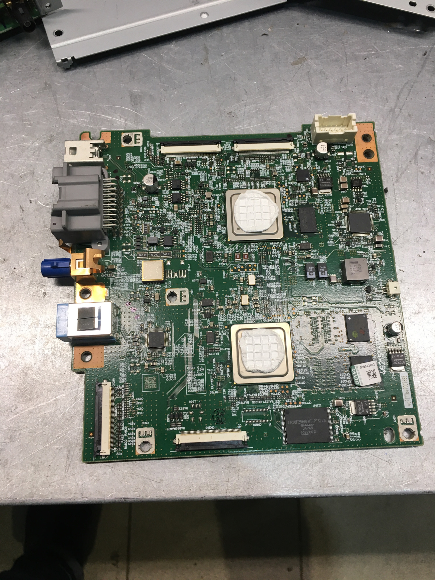 перезагружается магнитола, не сохраняются настройки — Cadillac SRX (2G ...