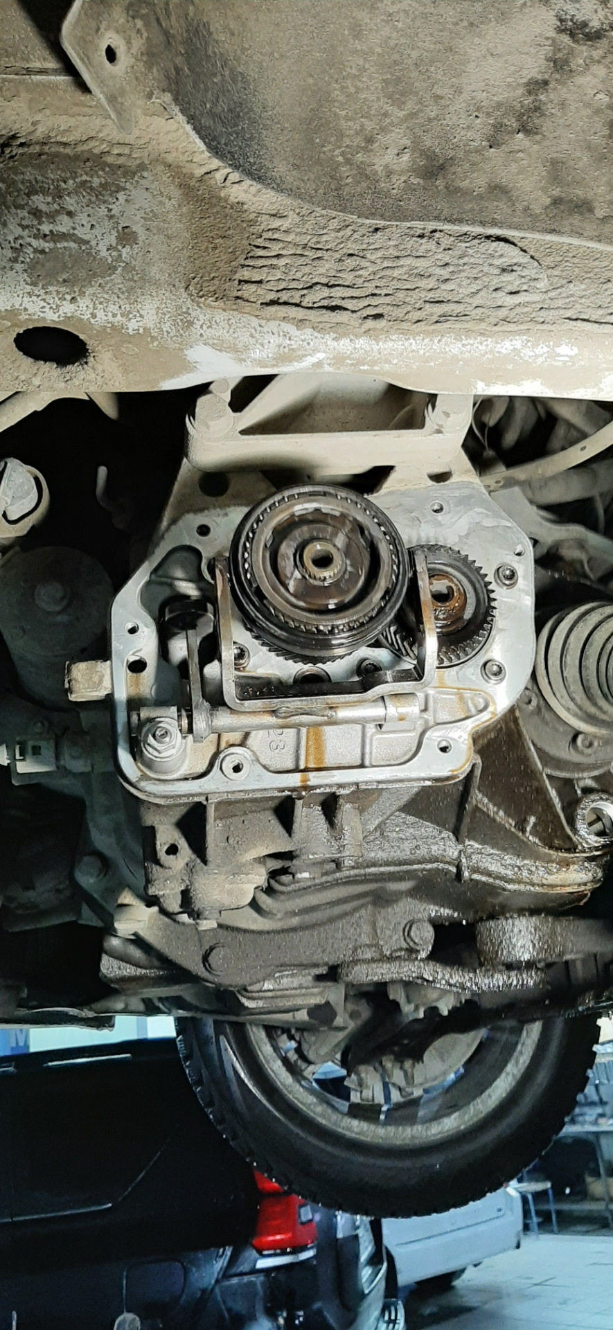 Замена масла в коробке — Audi A3 Sportback (8PA), 1,6 л, 2007 года ...