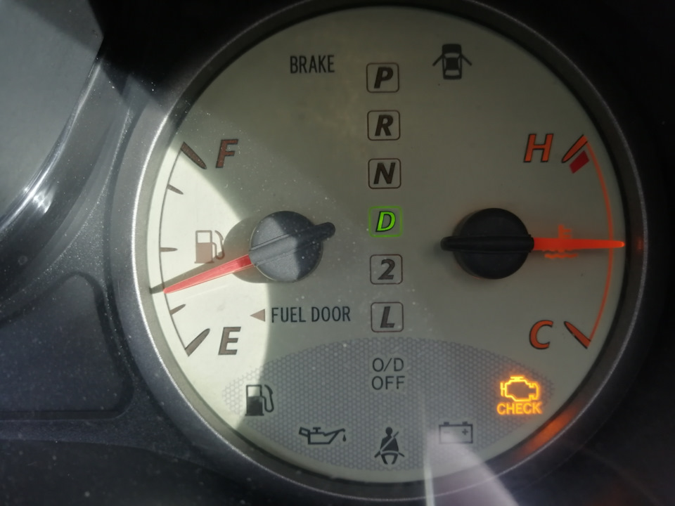 📢#21 Загорелся Джеки Чан! P1135 — Toyota RAV4 (II), 2 л, 2000 года ...