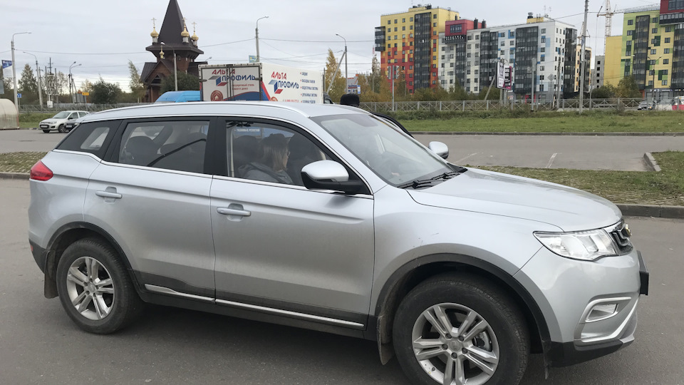 Не горят ходовые огни — Geely Atlas (1G), 2 л, 2019 года | поломка | DRIVE2