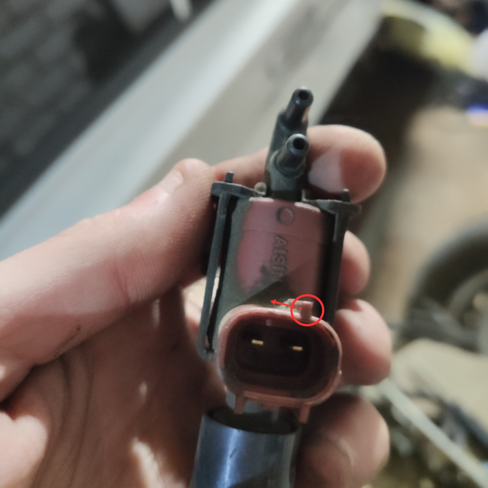 # 22 / P0441 — Неправильная продувка адсорбера — Lexus RX (1G), 3 л ...