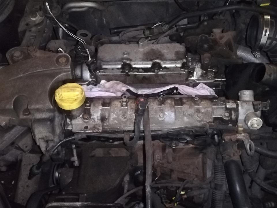 ТО движка, пока менял уплотнительные кольца на форсунках — Renault ...