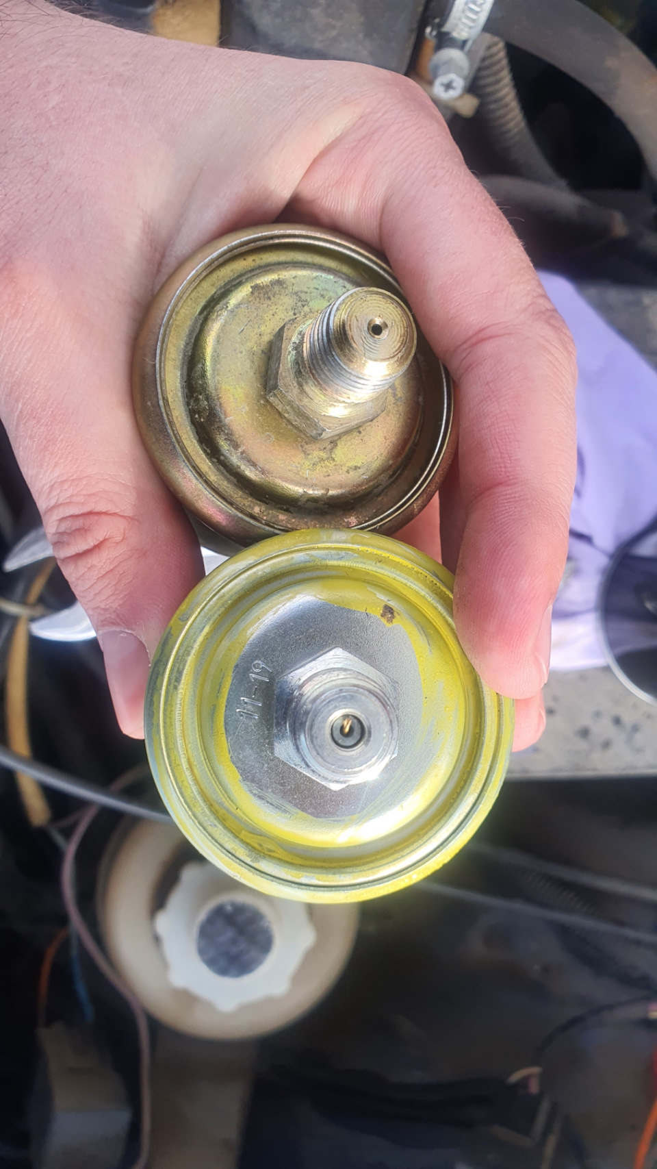 Датчик давления масла и загадочная проволочка на нем — ГАЗ 31105, 2,3 л ...