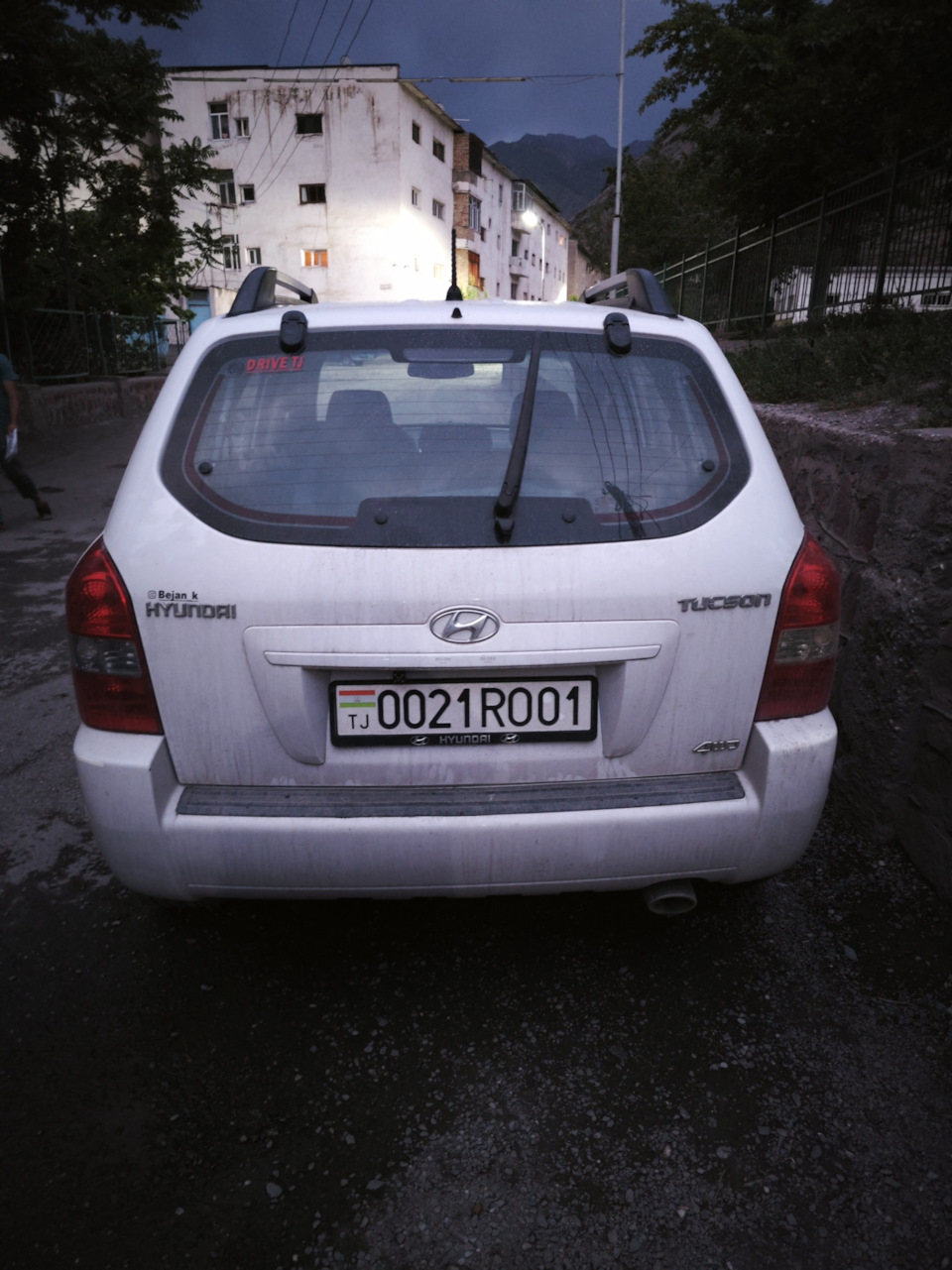 Дворник заднего стекла прощай — Hyundai Tucson (JM), 2 л, 2008 года ...