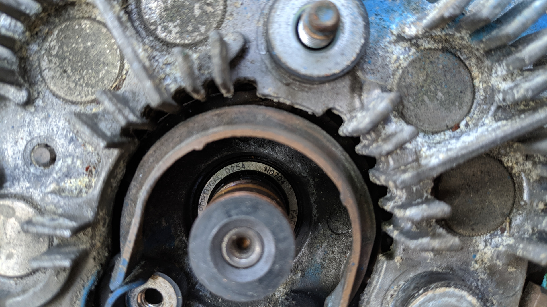 Замена заднего подшипника генератора DENSO на BMW F30 N20 — BMW 3 ...