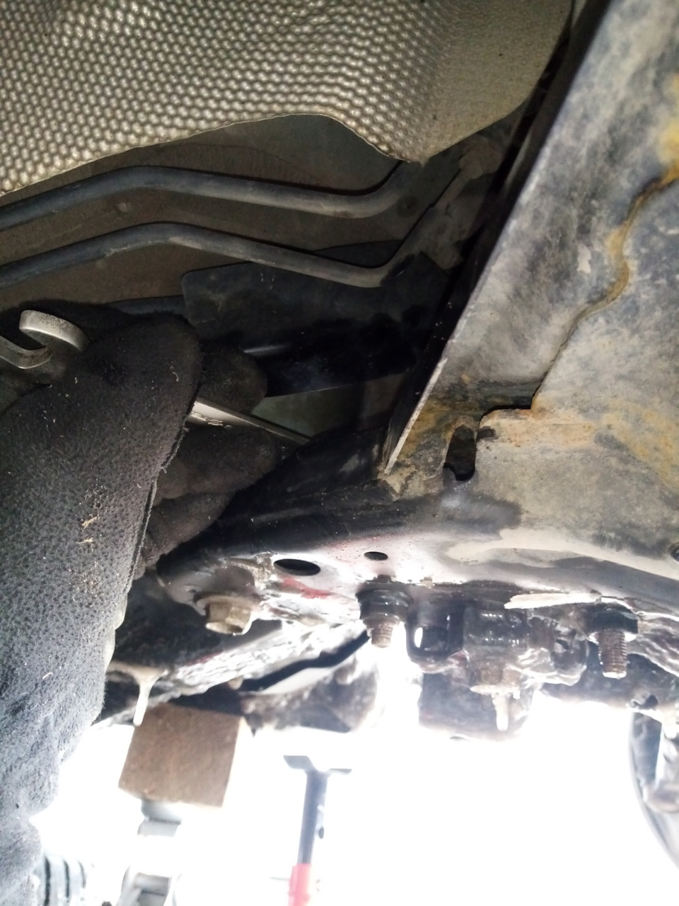 Болт откручиваемый с ямы — Mazda CX-5 (1G)