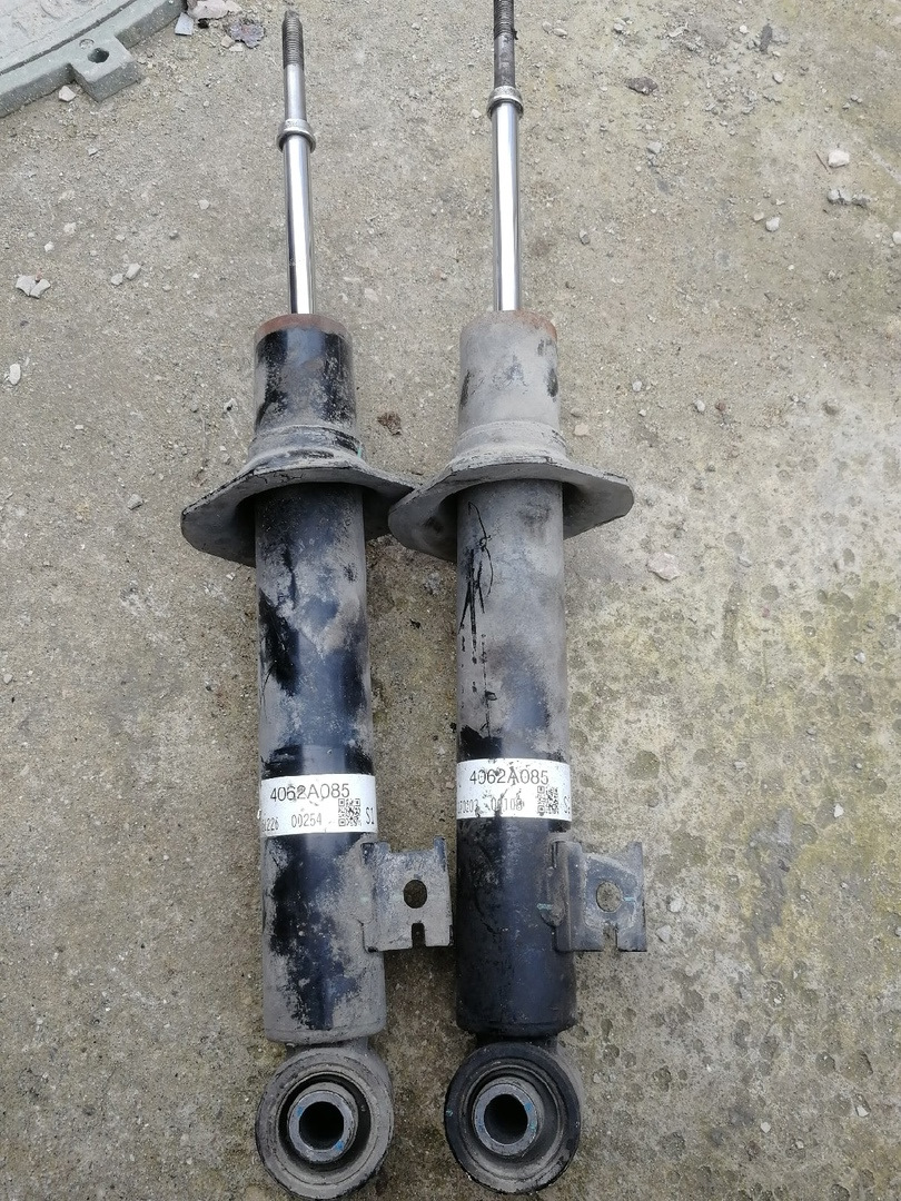 4062A085 Амортизатор передней подвески Mitsubishi | Запчасти на DRIVE2