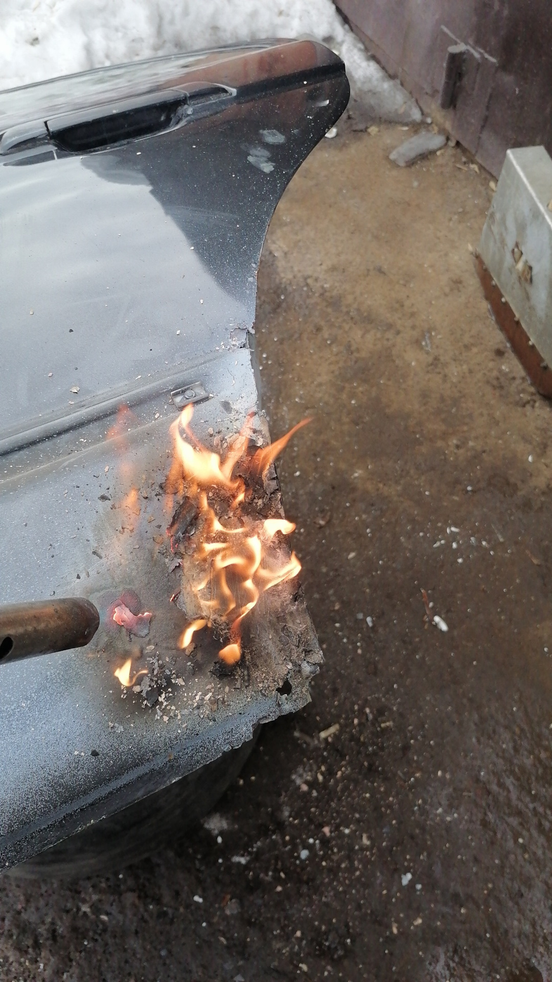 Кусок есть, дверь есть… Где мяч? — DRIVE2