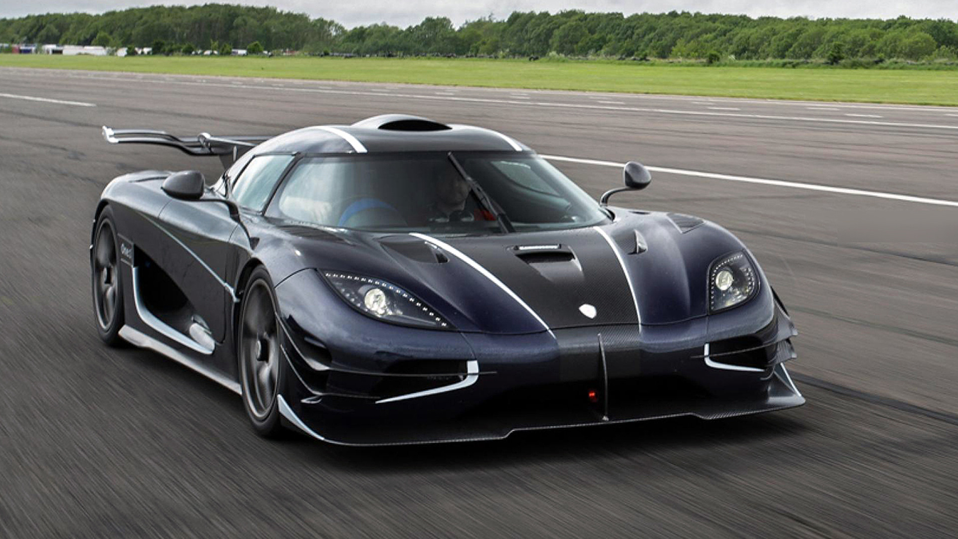 Koenigsegg Agera one 1