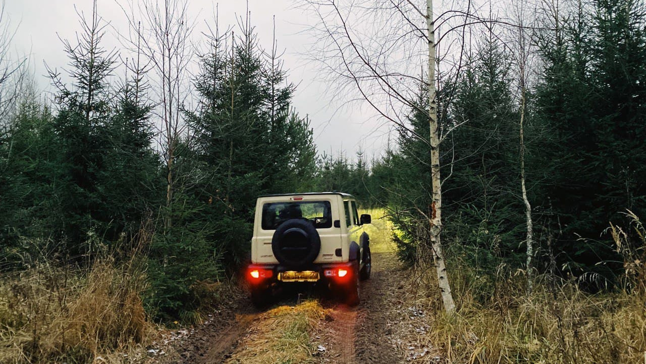 Suzuki Jimny (2018) 1.5 бензиновый 2020 | Белый песок на DRIVE2