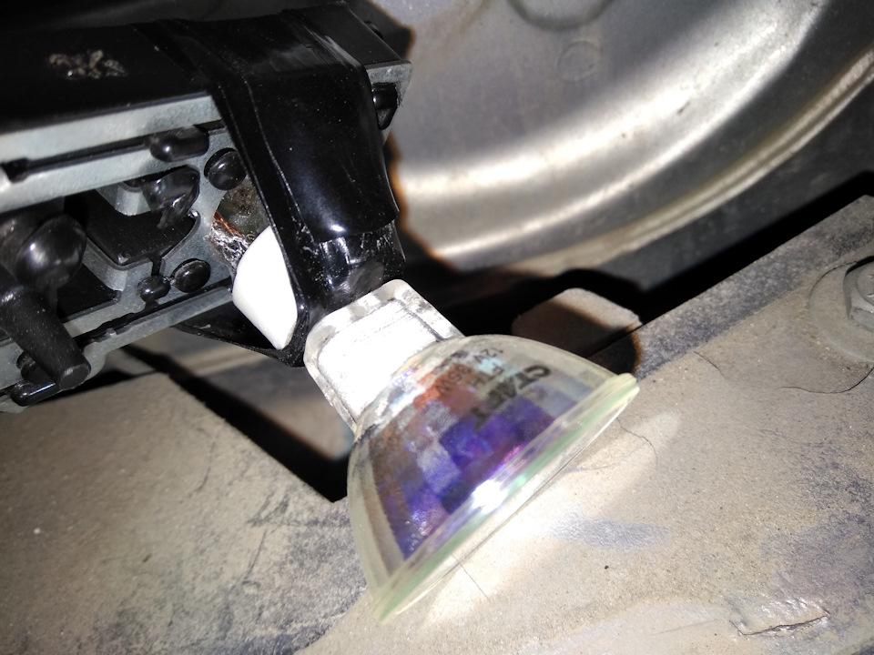 Hyundai: Химчистка салона – 4000 рублей — РОЛЬФ Дисконт Автосервис на ...