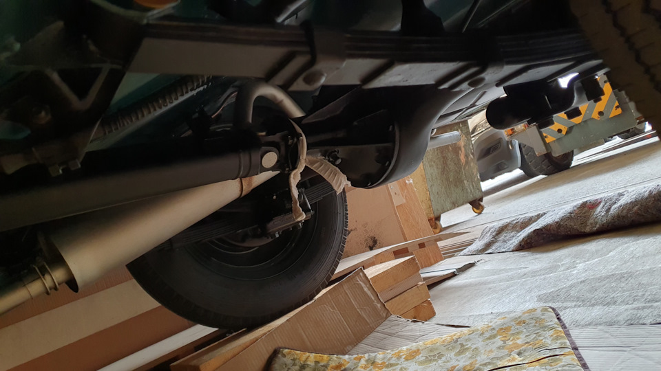 "Фланец крепления карданного вала." — Москвич 401, 1,1 л, 1954 года ...