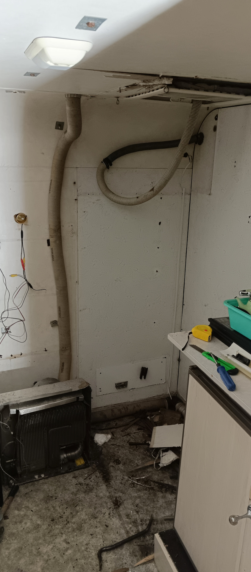 Разбор мебели в автодоме — ГАЗ Газель, 2,3 л, 2002 года | своими руками ...