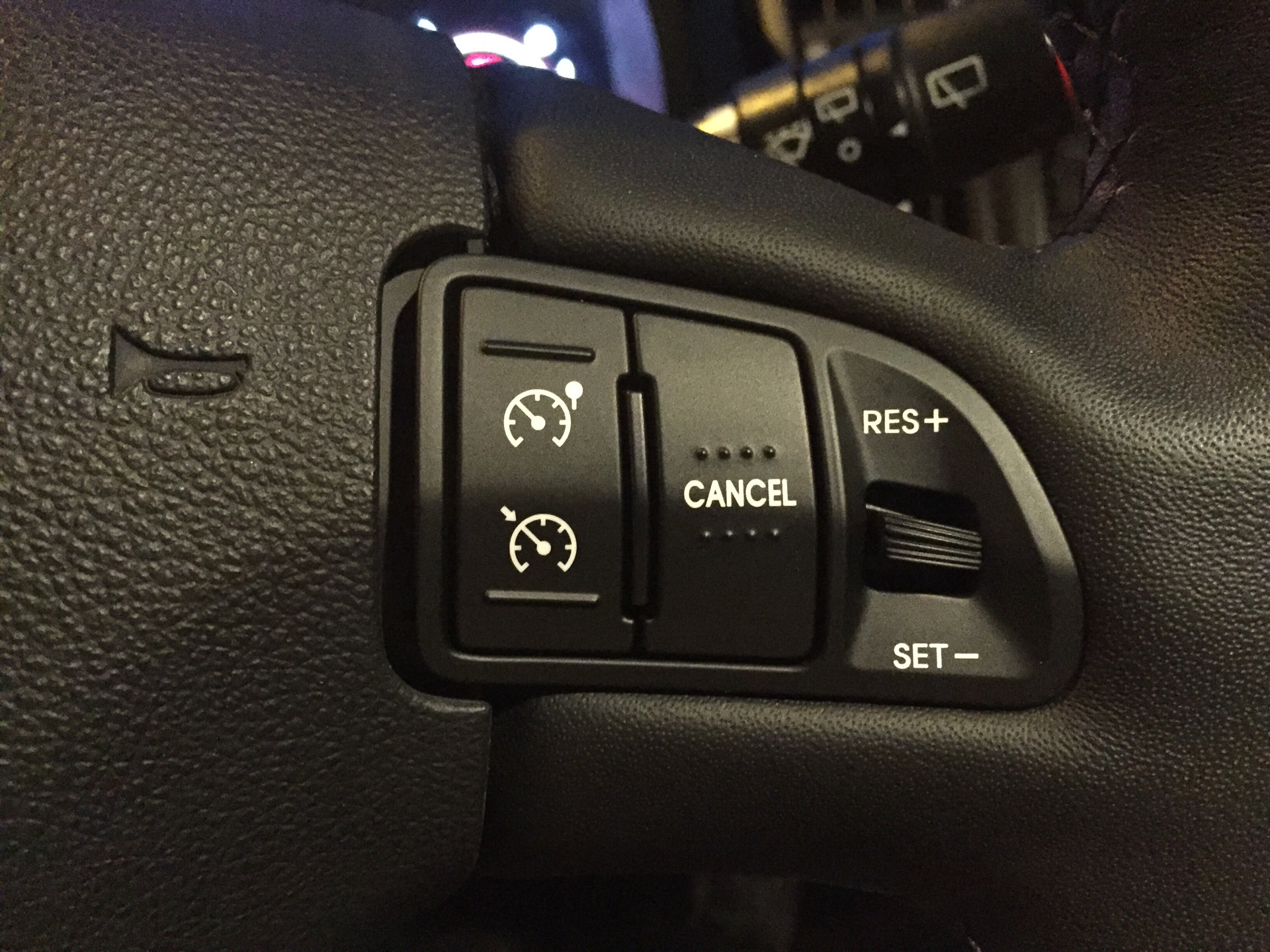 кнопка сид. кнопка подогрева руля киа сид 2. Active eco kia ceed кнопка. кнопки руля kia ceed. блок кнопок киа сид.