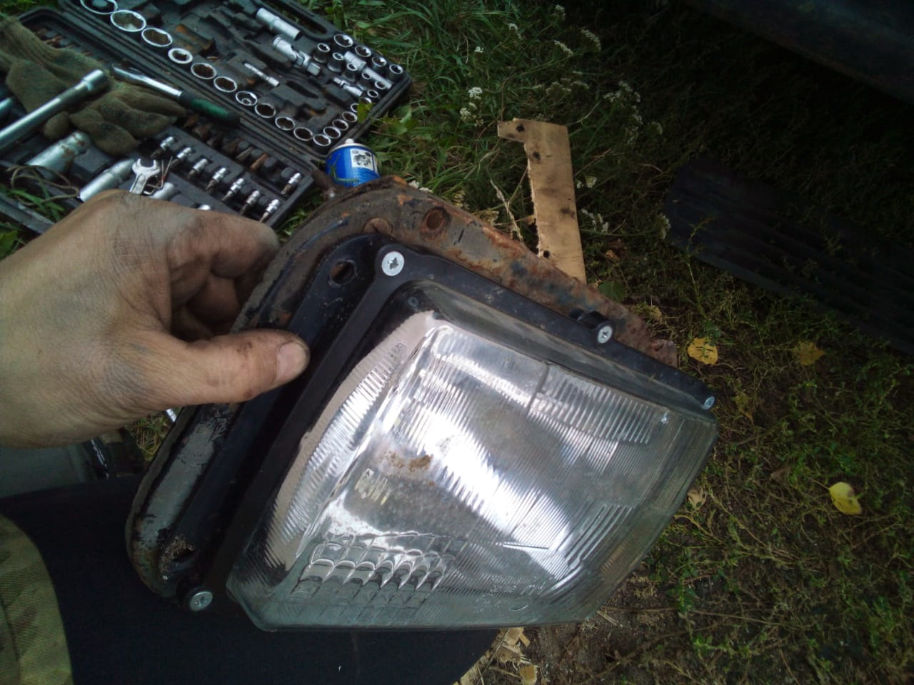Фара тата. Тата евро 3. Фара тата. Фара противотуман. Запчасти на тату 613 фар.