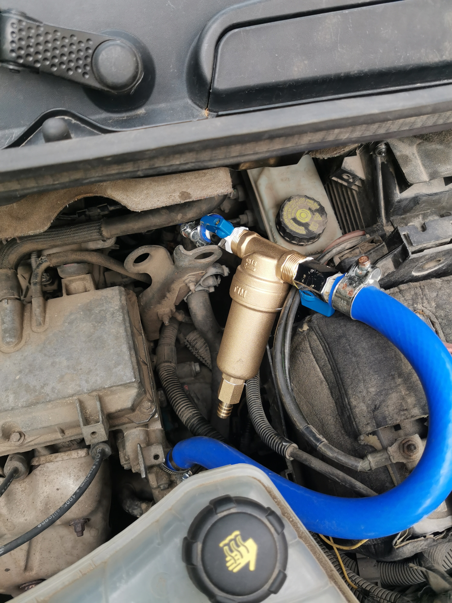 Фильтр на антифриз Renault Kengoo 2 (1.6 ) — Renault Kangoo (2G), 1,6 л ...