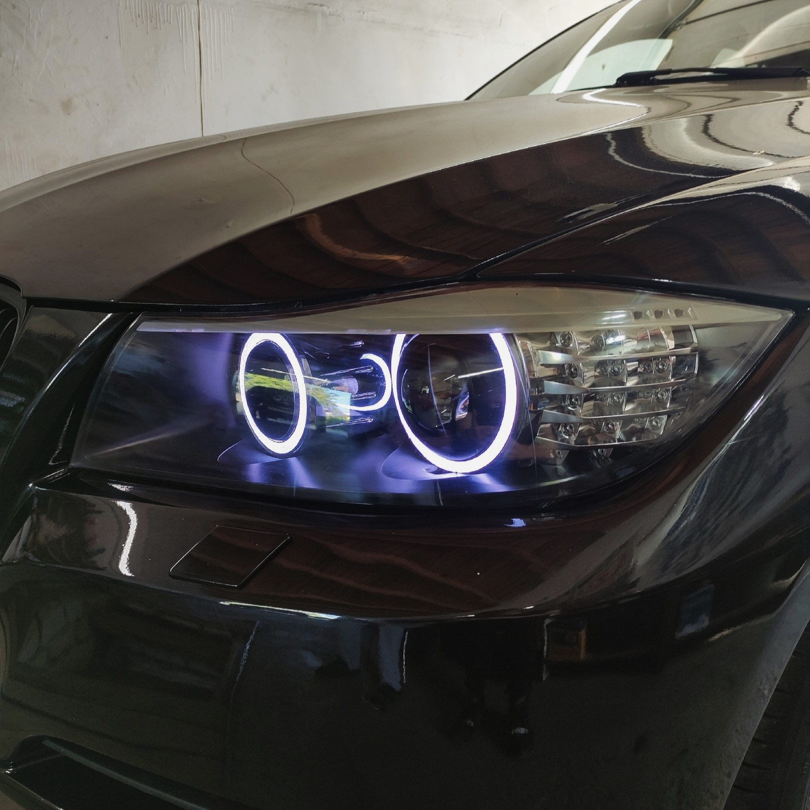 Ангельские глазки TAU tech в фары BMW 3 e90 рестайлинг линзовый без ...