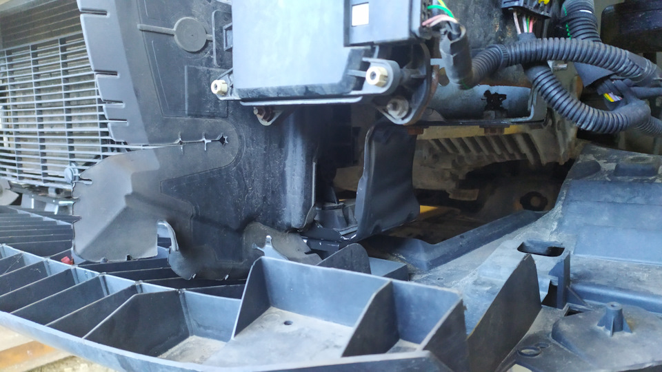 Фото в бортжурнале Citroen Grand C4 Picasso (2G)