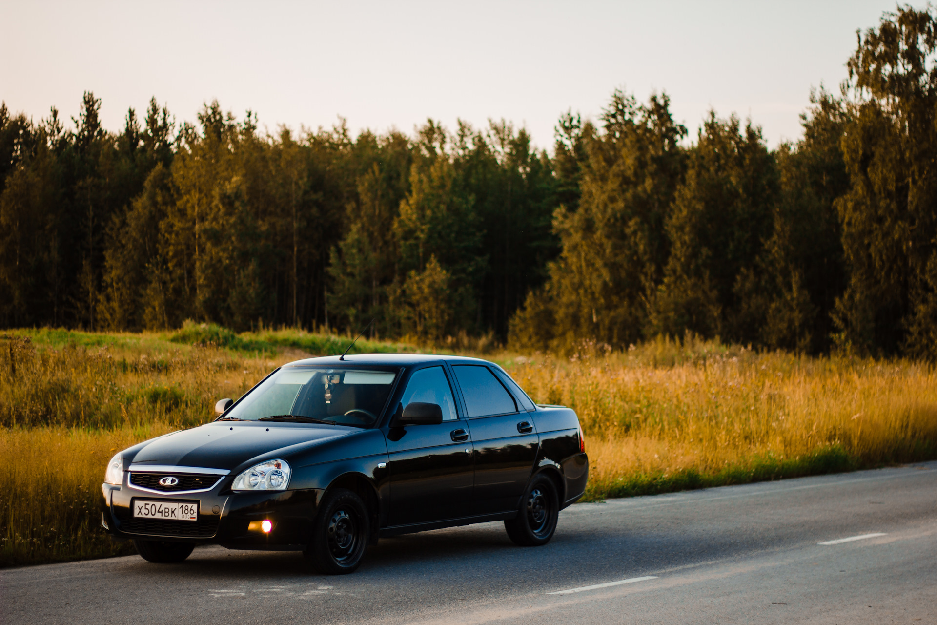 Lada Priora черная 70