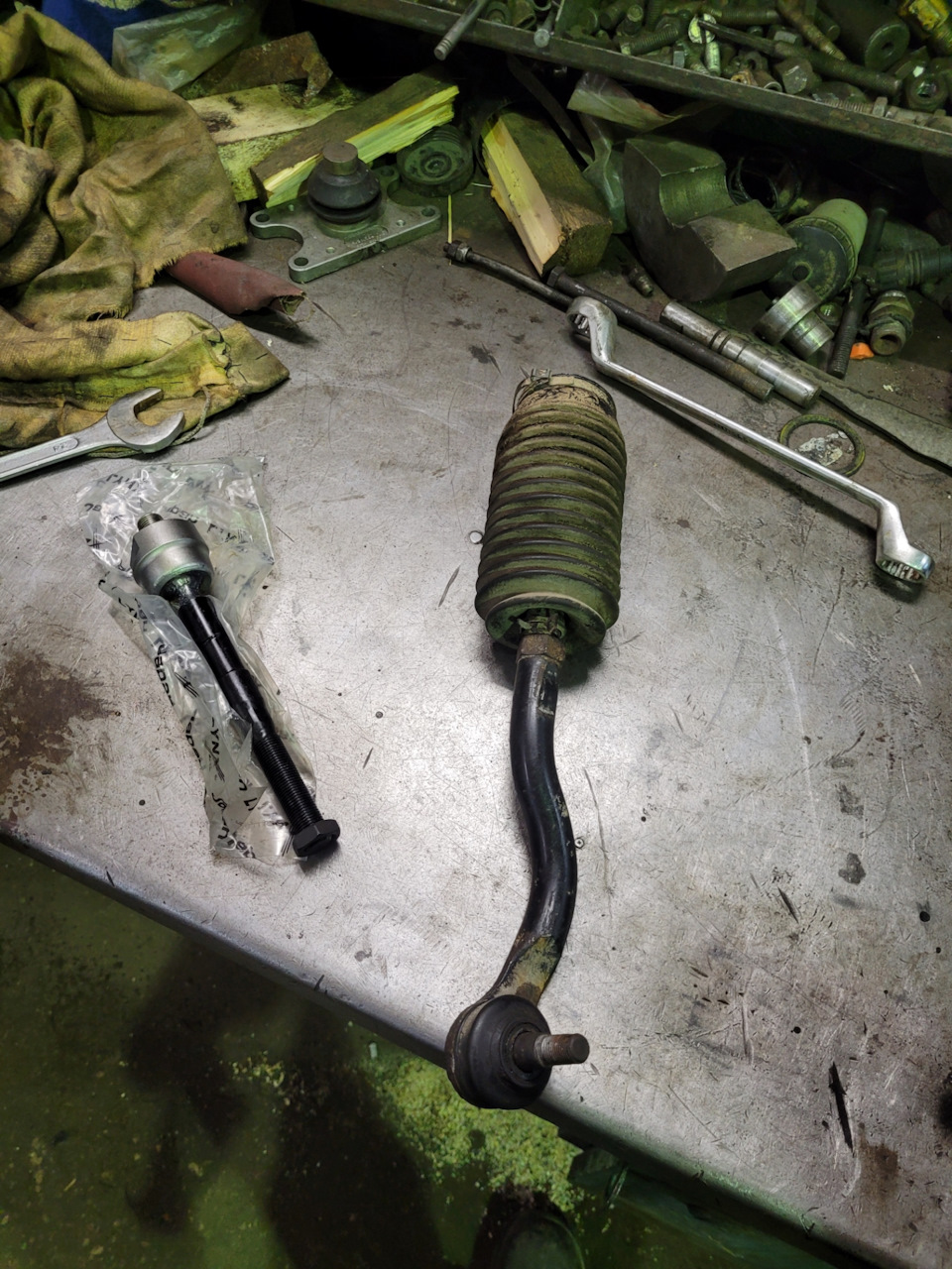 Тук тук в рейке. Причины, следствия, замена рулевых шарниров ...