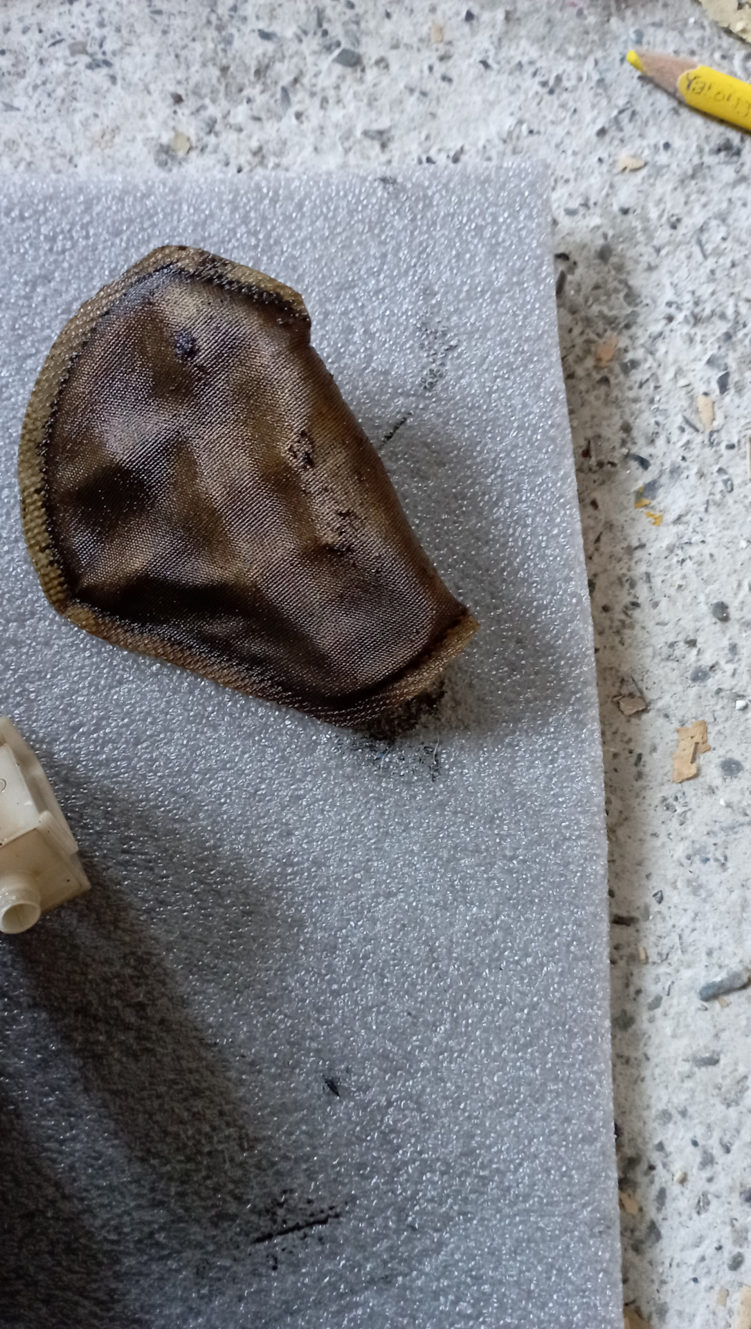 Чистка дросселя и замена сетки бензонасоса — Lada Приора седан, 1,6 л ...