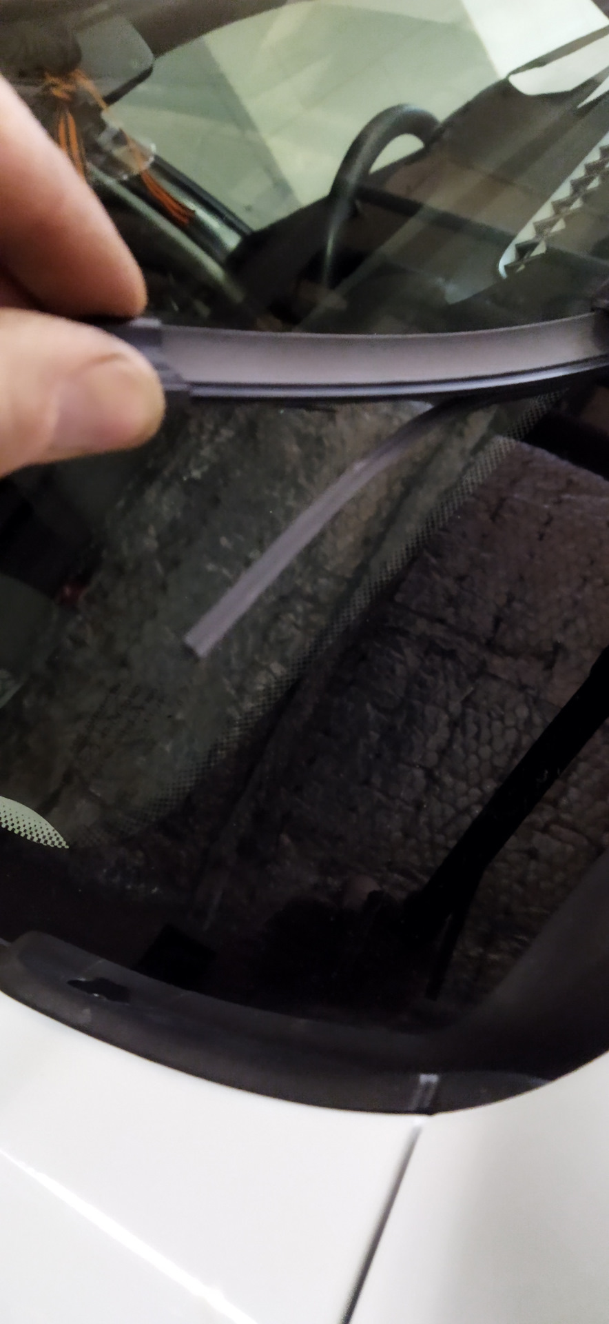 Замена щеток и моторчика стеклоочистителя — Lada XRAY, 1,8 л, 2018 года ...