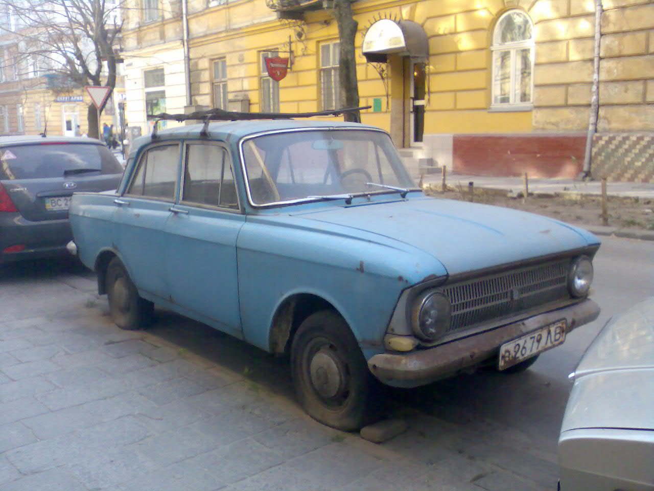 Брошенные автомобили МосквичИЖ. Город Львов — Сообщество «Брошенные Машины»  на DRIVE2