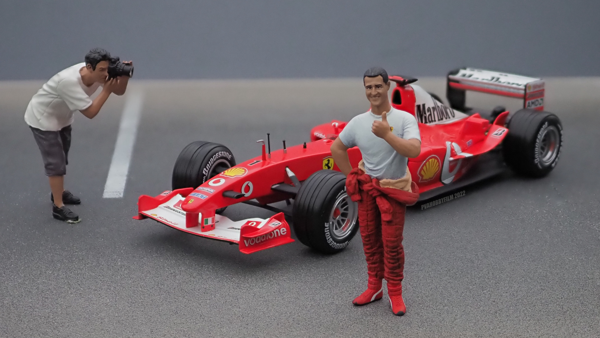 Ferrari F2003-GA F-1, 2003 #1 M.Schumacher (Hot Wheels #B1023) + Figure  M.Schumacher (1/18 SF #275023181401)) — Сообщество «Масштабные Модели» на  DRIVE2