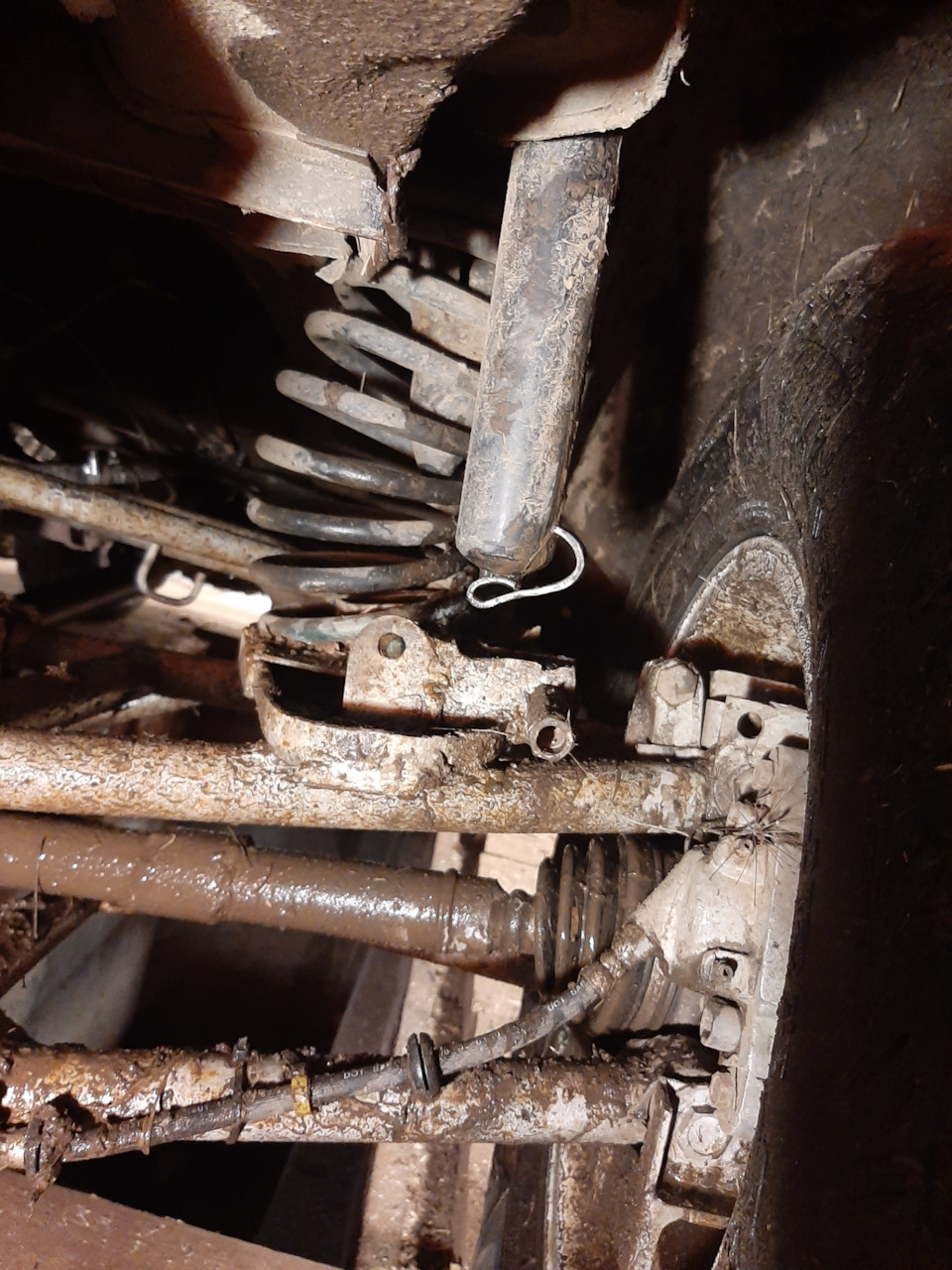 Ремонт амортизатора — ИЖ 2126, 1,7 л, 2003 года | поломка | DRIVE2