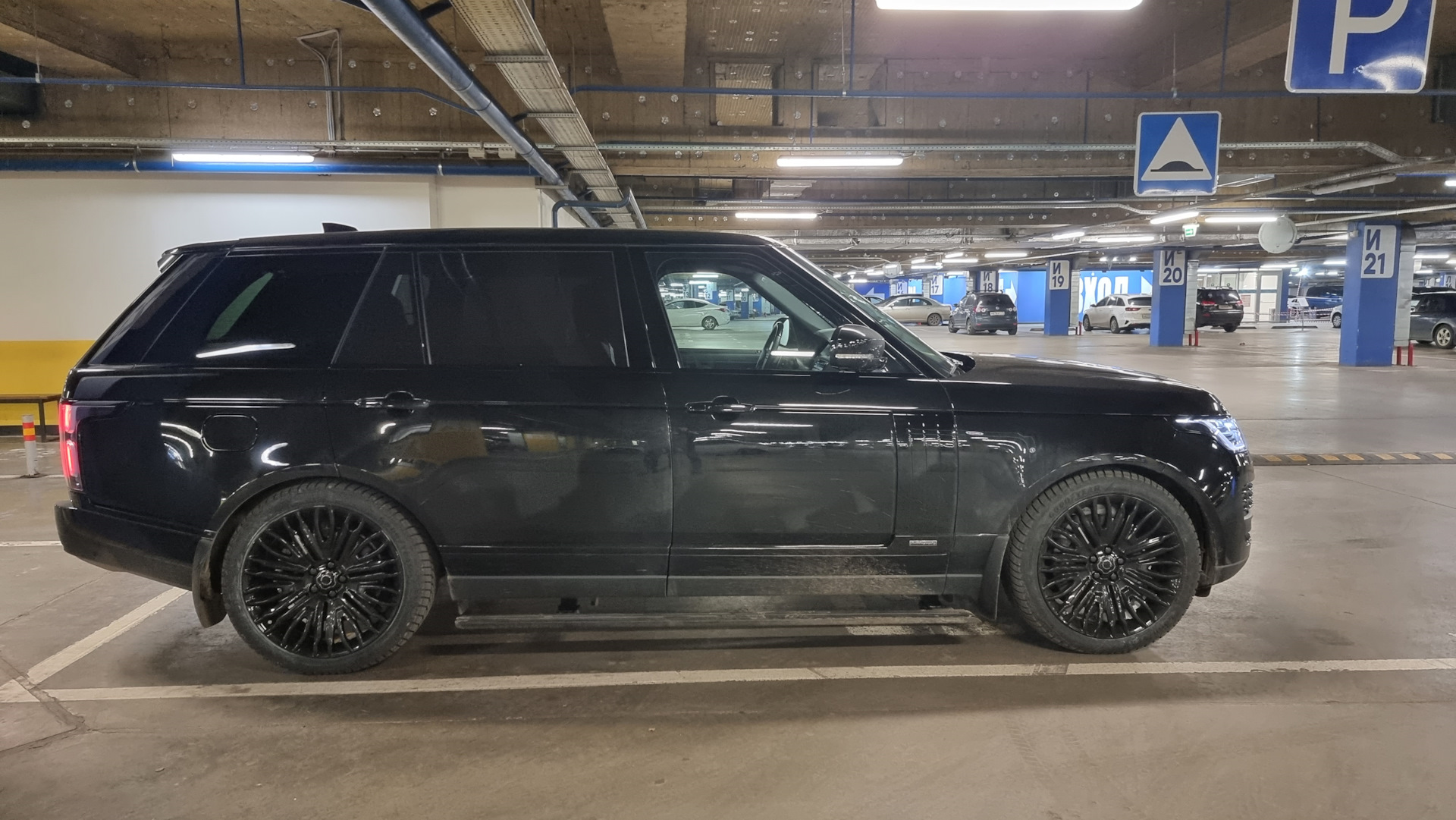 Overfinch R22 в черном глянце — Land Rover Range Rover (4G), 5 л, 2018 ...