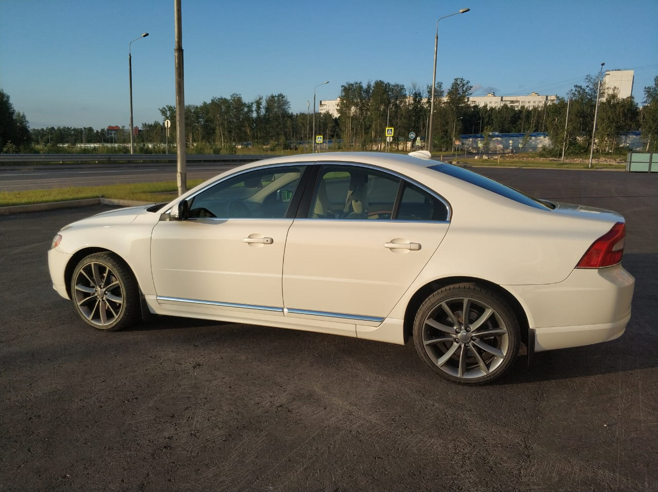 Volvo s80 черный глянец диски