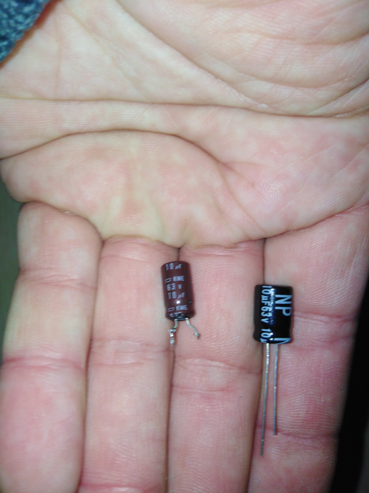 Третий конденсатор в ЭБУ. — Suzuki Grand Vitara (1G), 2,5 л, 2002 года ...