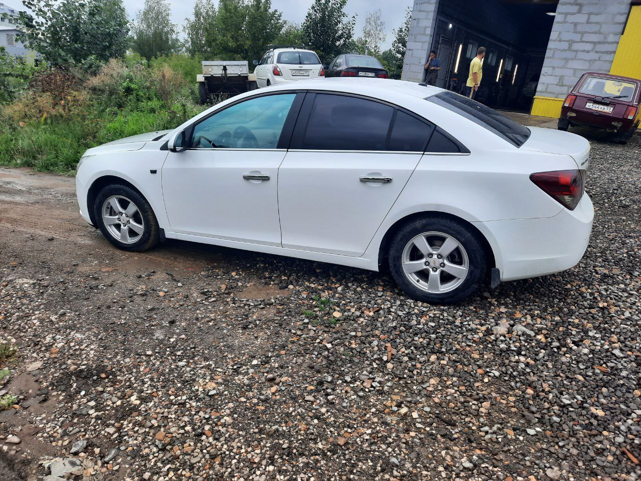 Восстановление и покраска порогов+сколы арок колесных — Chevrolet Cruze  (1G), 1,8 л, 2012 года | кузовной ремонт | DRIVE2