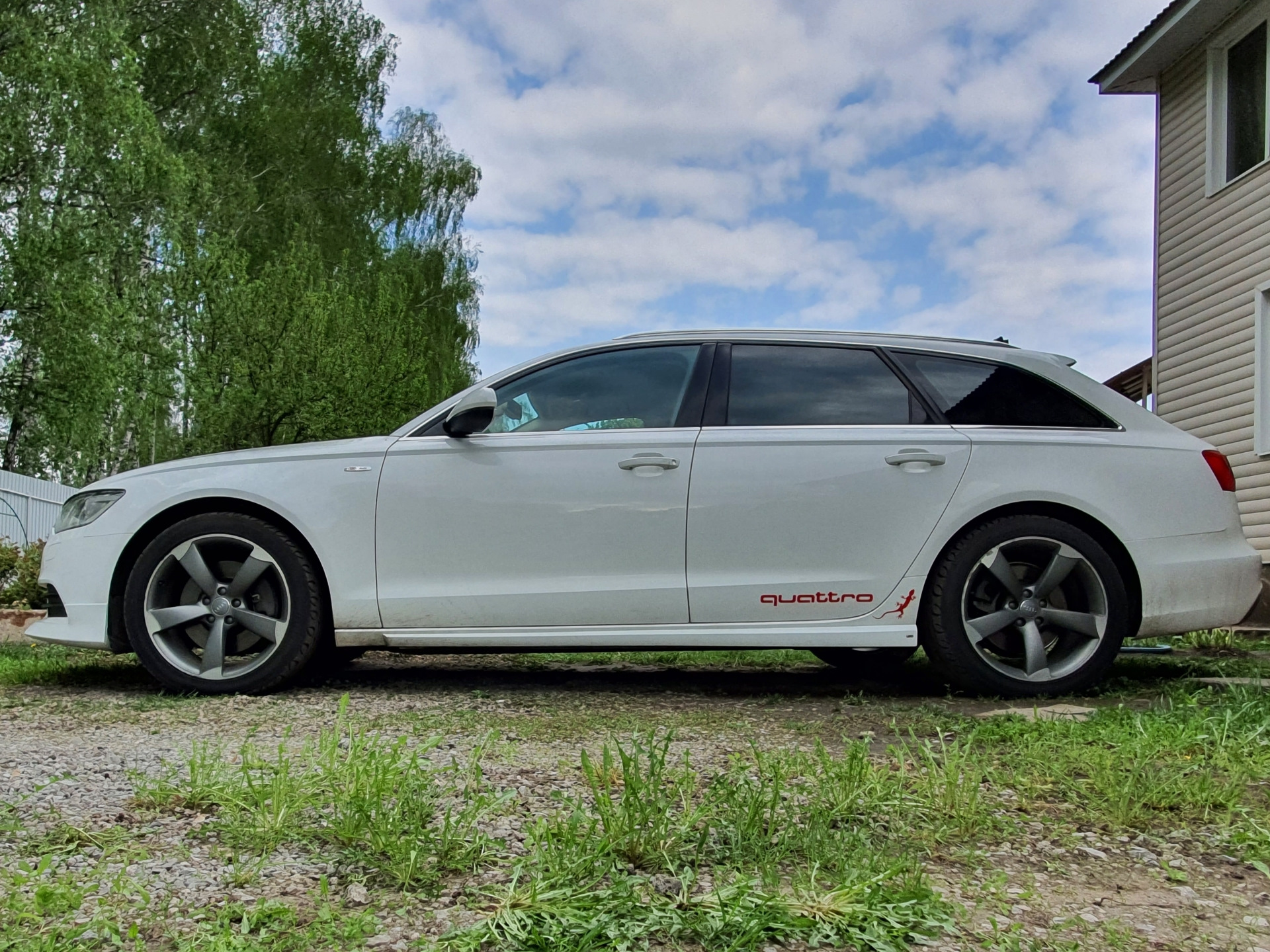 #9. Наклейки и шильдик:) — Audi A6 Avant (C7), 3 л, 2012 года ...