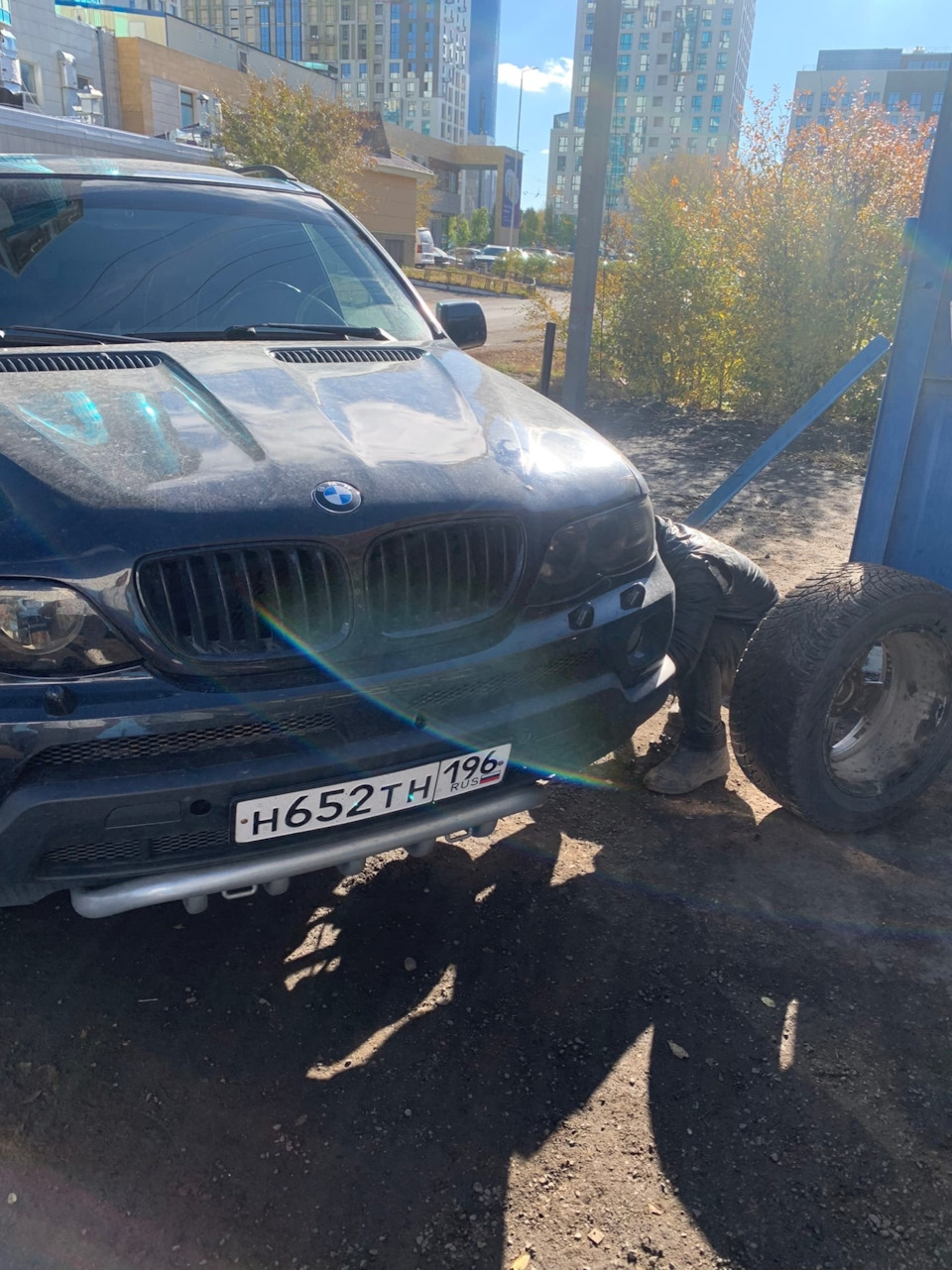 Купил новую резину — через месяц продал машину :D — BMW X5 (E53), 3 л, 2004  года | продажа машины | DRIVE2