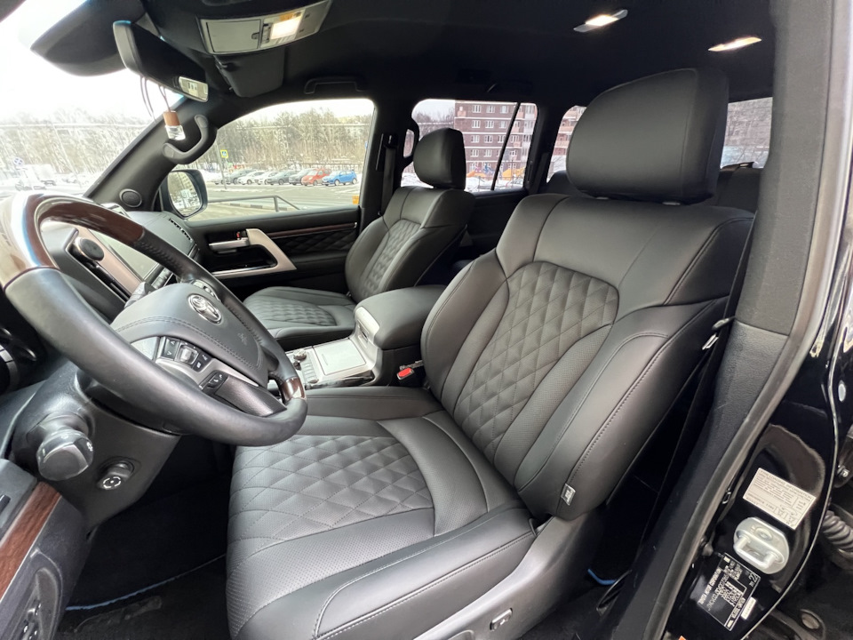 Перетяжка салона, торпедо и дверных панелей Toyota LC200 — SealAuto на ...