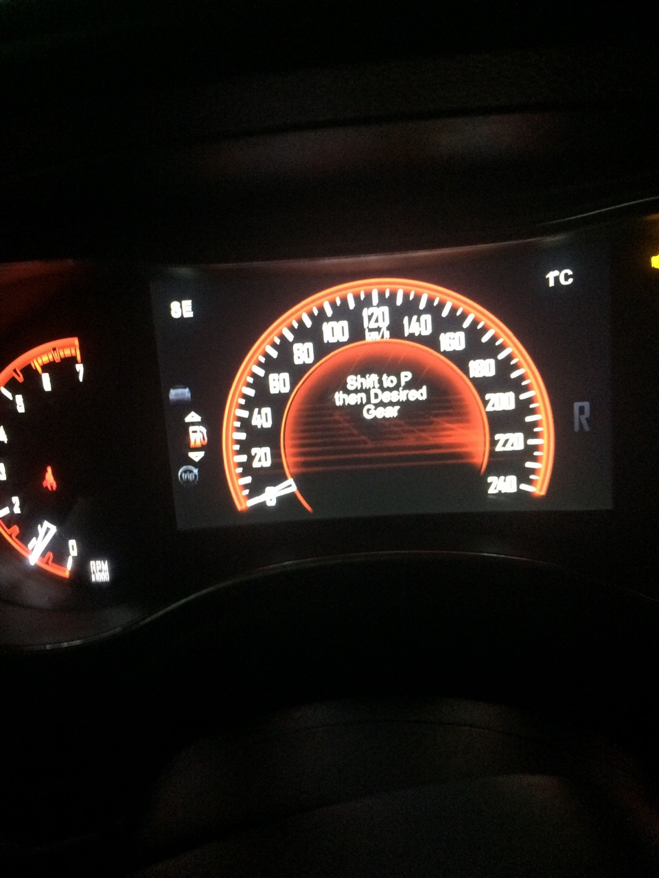 Глюк коробки Dodge Durango — Dodge Durango III, 5,7 л., 2014 года